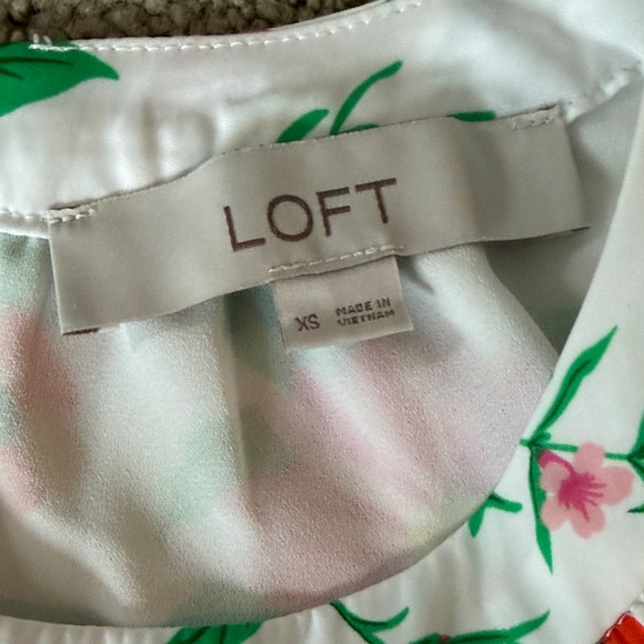 LOFT Floral Sleeveless Blouse - White and Multicolor - Picture 4 of 5